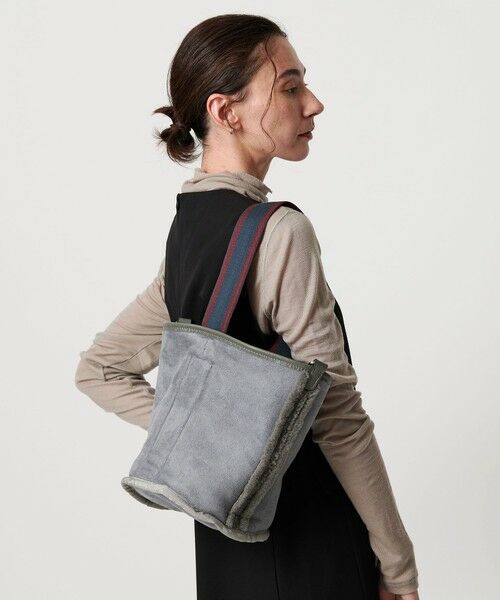 BEAUTY&YOUTH UNITED ARROWS / ビューティー&ユース ユナイテッドアローズ ショルダーバッグ | 【別注】＜Folna＞フェイクムートン ワンショルダーバッグ | 詳細4