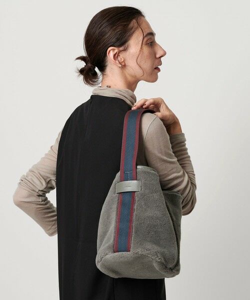 BEAUTY&YOUTH UNITED ARROWS / ビューティー&ユース ユナイテッドアローズ ショルダーバッグ | 【別注】＜Folna＞フェイクムートン ワンショルダーバッグ | 詳細1