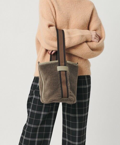 BEAUTY&YOUTH UNITED ARROWS / ビューティー&ユース ユナイテッドアローズ ショルダーバッグ | 【別注】＜Folna＞フェイクムートン ワンショルダーバッグ | 詳細23