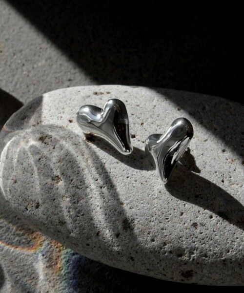 BEAUTY&YOUTH UNITED ARROWS / ビューティー&ユース ユナイテッドアローズ ピアス・イヤリング | ＜Soierie＞Distort heart ピアス | 詳細1