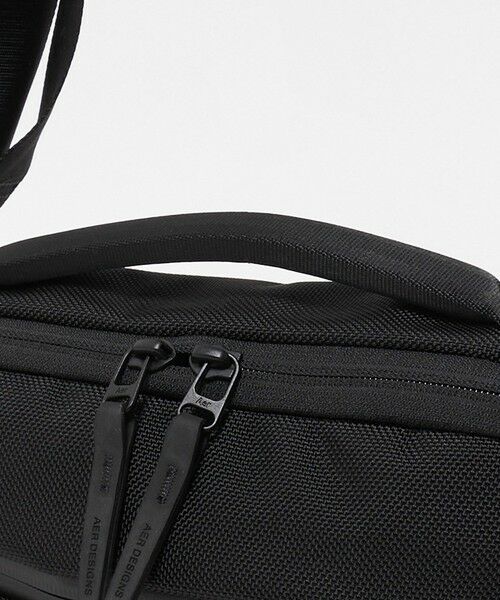 BEAUTY&YOUTH UNITED ARROWS / ビューティー&ユース ユナイテッドアローズ ショルダーバッグ | ＜Aer＞デイ スリング 4 MAX ショルダー バッグ | 詳細15