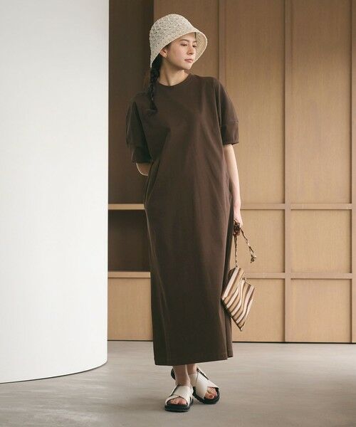 BEAUTY&YOUTH UNITED ARROWS / ビューティー&ユース ユナイテッドアローズ ロング・マキシ丈ワンピース | 【WEB限定 Wardrobe DAILY MINIMAL】パフスリーブ カットワンピース UVカット 接触冷感（DK.BROWN）