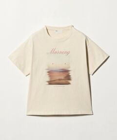 BEAUTY&YOUTH UNITED ARROWS / ビューティー&ユース ユナイテッドアローズ カットソー | 【別注】＜She is-.＞プリント Tシャツ