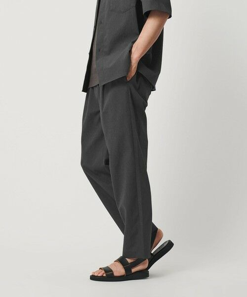 BEAUTY&YOUTH UNITED ARROWS / ビューティー&ユース ユナイテッドアローズ その他パンツ | KOMATSU PACK トロピカル 1P テーパード イージー パンツ NO.6 ストレッチ 吸水速乾 UVカット セットアップ対応（DK.GRAY）