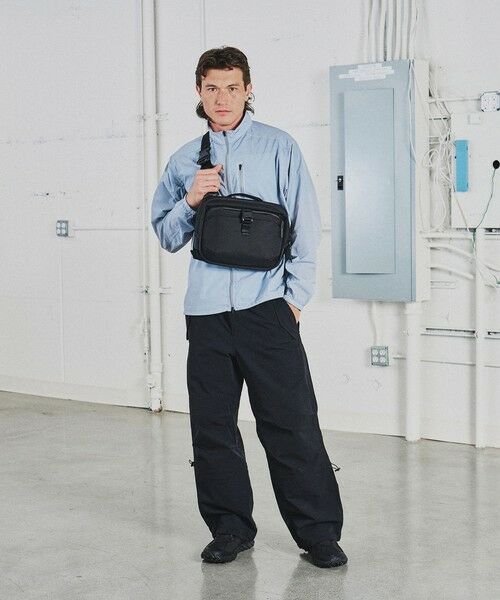BEAUTY&YOUTH UNITED ARROWS / ビューティー&ユース ユナイテッドアローズ ショルダーバッグ | 【別注】＜Aer＞コミューター スリング 2 ショルダーバッグ | 詳細23