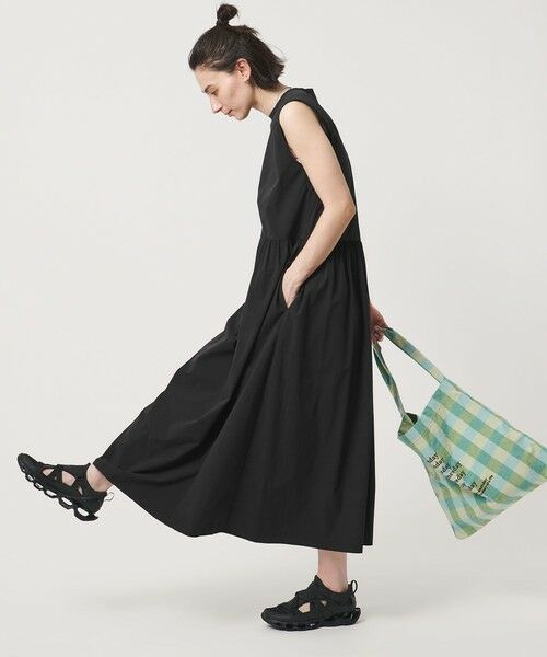 BEAUTY&YOUTH UNITED ARROWS / ビューティー&ユース ユナイテッドアローズ ロング・マキシ丈ワンピース | 360°MASTER ICE ノースリーブ ワンピース UVカット 接触冷感 防シワ はっ水 ウォッシャブル | 詳細3