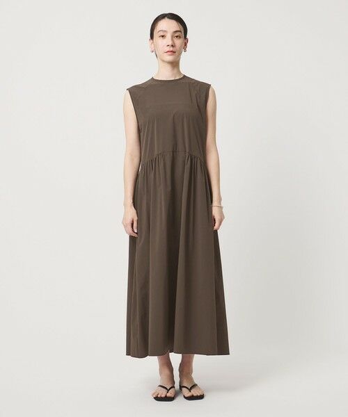 BEAUTY&YOUTH UNITED ARROWS / ビューティー&ユース ユナイテッドアローズ ロング・マキシ丈ワンピース | 360°MASTER ICE ノースリーブ ワンピース UVカット 接触冷感 防シワ はっ水 ウォッシャブル | 詳細9