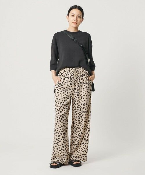 BEAUTY&YOUTH UNITED ARROWS / ビューティー&ユース ユナイテッドアローズ その他パンツ | ポリエステルブレンド レオパード イージーワイドパンツ | 詳細3