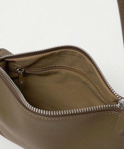 BEAUTY&YOUTH UNITED ARROWS / ビューティー&ユース ユナイテッドアローズ ショルダーバッグ | ＜YAHKI＞レザー スタッズ ショルダーバッグ | 詳細17