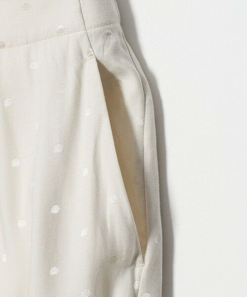 BEAUTY&YOUTH UNITED ARROWS / ビューティー&ユース ユナイテッドアローズ その他パンツ | レーヨン ドットジャガード タック バックゴムパンツ/オフホワイト | 詳細3