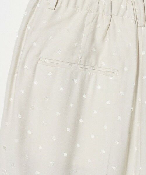 BEAUTY&YOUTH UNITED ARROWS / ビューティー&ユース ユナイテッドアローズ その他パンツ | レーヨン ドットジャガード タック バックゴムパンツ/オフホワイト | 詳細4