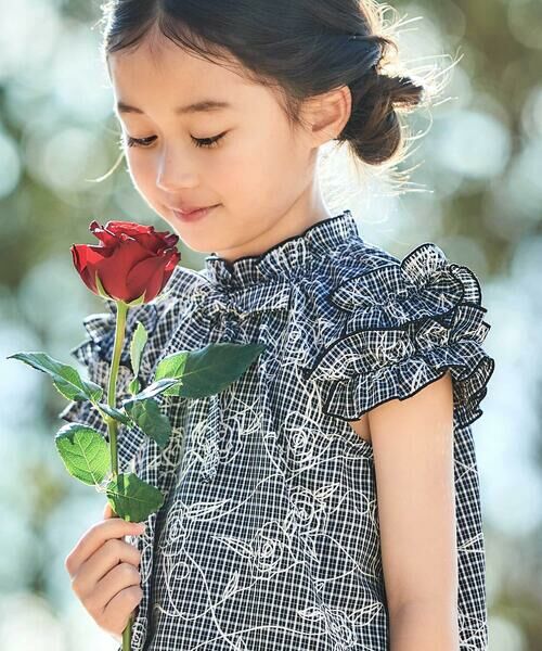 BeBe / べべ シャツ・ブラウス | 【お揃い】先染めチェックローズプリントフリルブラウス(90~160cm) | 詳細3