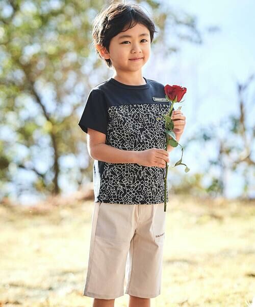 BeBe / べべ Tシャツ | 【お揃い】ジオメトリックロゴ総柄ポンチ半袖Tシャツ(90~160cm) | 詳細2