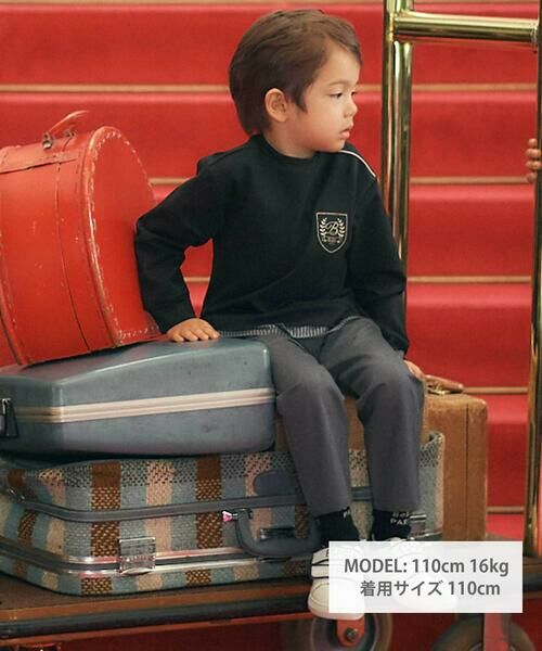 BeBe / べべ スウェット | エンブレムワッペン裾レイヤードポンチトレーナー(100~150cm) | 詳細5