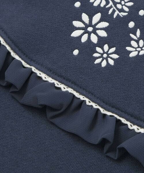 BeBe / べべ スウェット | 裏起毛フラワー刺しゅう切り替えフリルトレーナー(90~150cm) | 詳細5