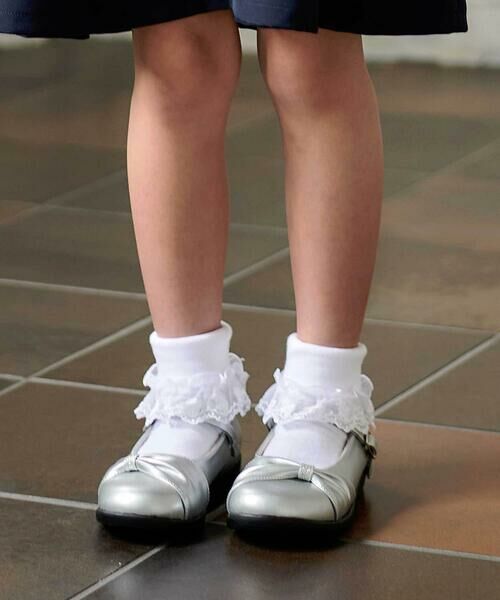 BeBe / べべ フラットシューズ | ギャザーリボンストラップシューズ(17~21cm) | 詳細4