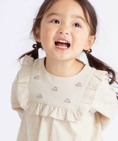 BeBe / べべ シャツ・ブラウス | スクエアフリルお花刺しゅう長袖フレアブラウス(80~100cm) | 詳細10