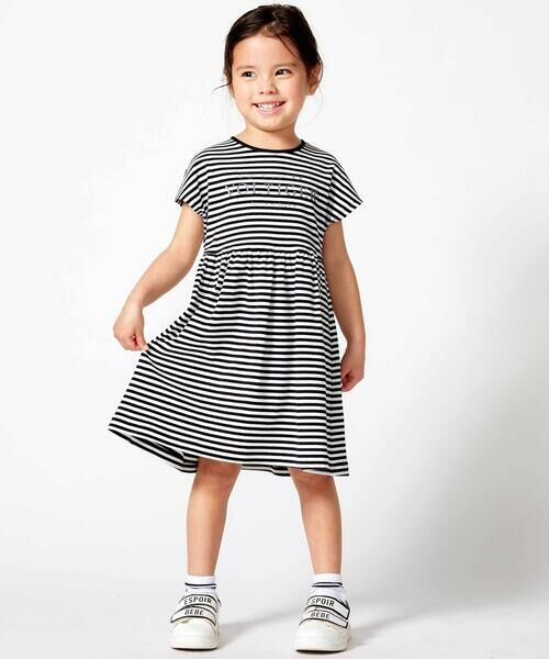 BeBe / べべ ナイロンジャケット | ボーダーギャザーワンピース+シアータフタロングパーカーセット(100~150cm) | 詳細3