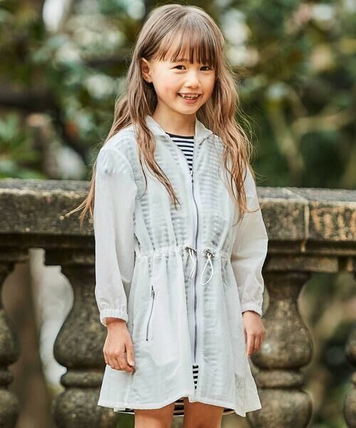 BeBe / べべ ナイロンジャケット | ボーダーギャザーワンピース+シアータフタロングパーカーセット(100~150cm) | 詳細5