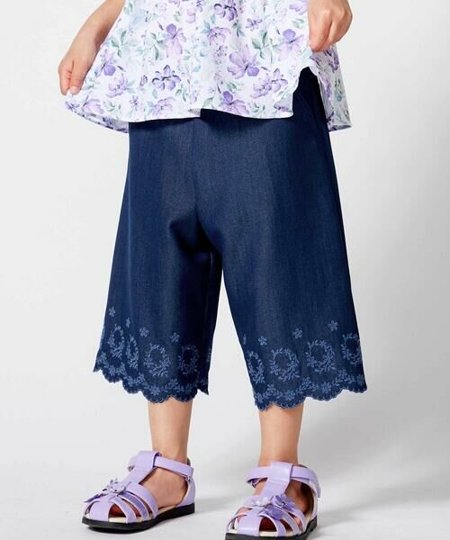 BeBe / べべ ショート・ハーフ・半端丈パンツ | シャンブレー裾スカラップ刺しゅう6分丈ワイドパンツ(90~160cm)（ネイビー）