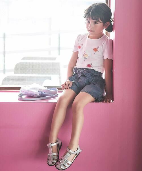 BeBe / べべ Tシャツ | フラミンゴモチーフスカラップ袖Tシャツ(80~150cm) | 詳細2