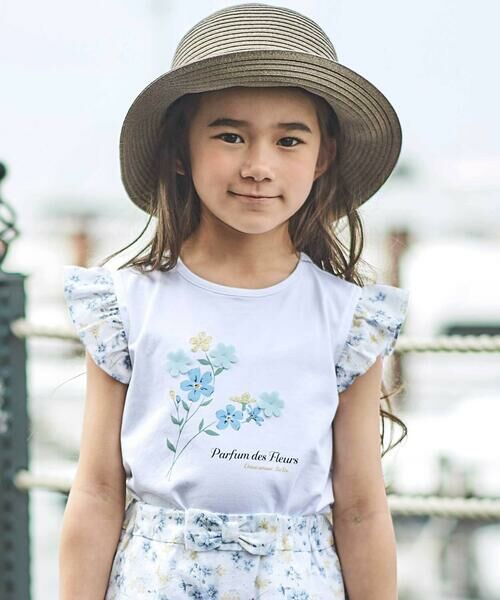 BeBe / べべ Tシャツ | 【お揃い】フラワープリントフリル袖Tシャツ(90~150cm)（ホワイト）