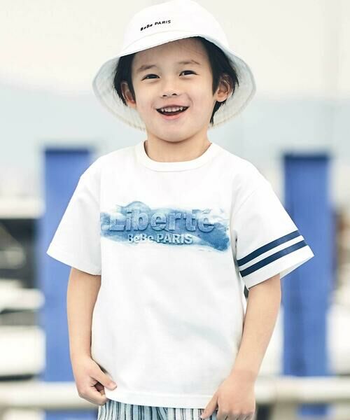 BeBe / べべ Tシャツ | エンボス加工Liberteロゴプリント天竺半袖Tシャツ(90~160cm)（オフホワイト）