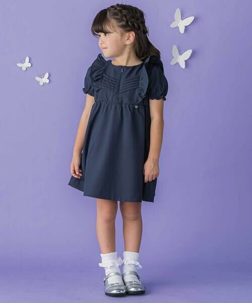 BeBe Petits Pois Vert / ベベ プチ ポワ ヴェール ミニ丈・ひざ丈ワンピース | センタータックパフスリーブワンピース(95~150cm) | 詳細4