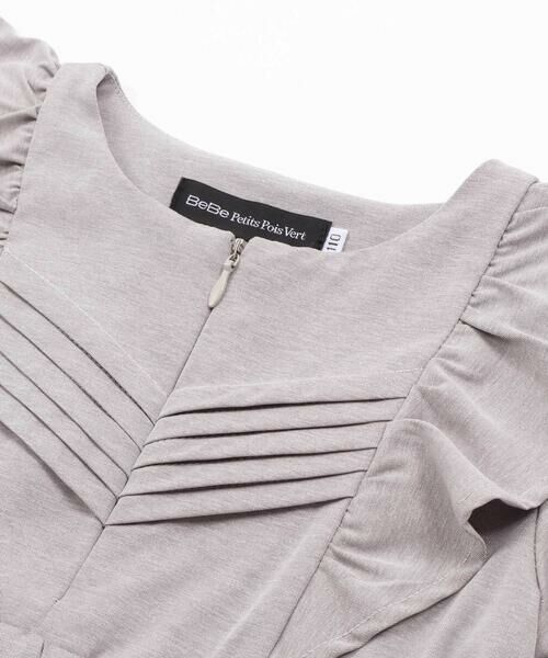 BeBe Petits Pois Vert / ベベ プチ ポワ ヴェール ミニ丈・ひざ丈ワンピース | センタータックパフスリーブワンピース(95~150cm) | 詳細11