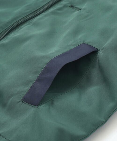 BeBe Petits Pois Vert / ベベ プチ ポワ ヴェール ナイロンジャケット | ドローコード付き配色タフタジャケット(95~150cm) | 詳細21
