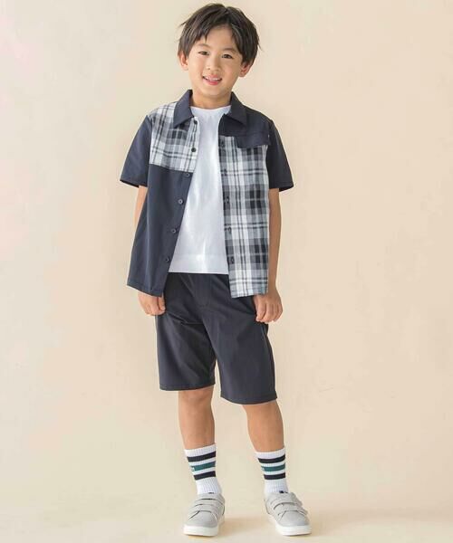 BeBe Petits Pois Vert / ベベ プチ ポワ ヴェール セットアップ | チェック＆無地切り替え半袖シャツ+ハーフパンツセットアップ(95~150cm) | 詳細1