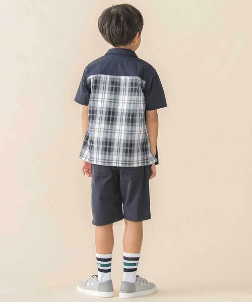 BeBe Petits Pois Vert / ベベ プチ ポワ ヴェール セットアップ | チェック＆無地切り替え半袖シャツ+ハーフパンツセットアップ(95~150cm) | 詳細2