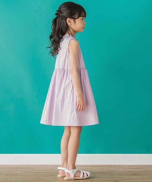 BeBe Petits Pois Vert / ベベ プチ ポワ ヴェール ミニ丈・ひざ丈ワンピース | 【店舗限定】配色フロントタックノースリーブワンピース(95~150cm)<br> | 詳細5