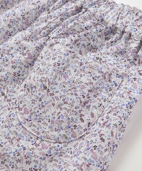 BeBe Petits Pois Vert / ベベ プチ ポワ ヴェール セットアップ | 【店舗限定】花柄スクエアフリルチュニック+ショートパンツセット(95~150cm)<br> | 詳細20