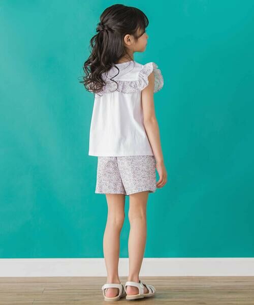 BeBe Petits Pois Vert / ベベ プチ ポワ ヴェール セットアップ | 【店舗限定】花柄スクエアフリルチュニック+ショートパンツセット(95~150cm)<br> | 詳細8