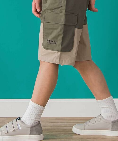 BeBe Petits Pois Vert / ベベ プチ ポワ ヴェール ショート・ハーフ・半端丈パンツ | 【店舗限定】バイカラーカーゴポケットハーフパンツ(95~150cm)<br> | 詳細9