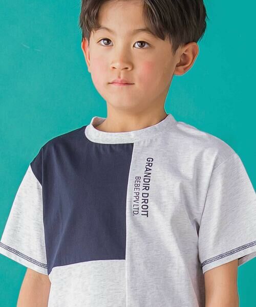 BeBe Petits Pois Vert / ベベ プチ ポワ ヴェール Tシャツ | 【店舗限定】アシメトリー配色ロゴプリント天竺半袖Tシャツ(95~150cm) | 詳細3