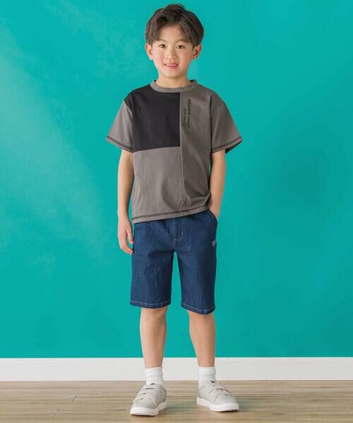 BeBe Petits Pois Vert / ベベ プチ ポワ ヴェール Tシャツ | 【店舗限定】アシメトリー配色ロゴプリント天竺半袖Tシャツ(95~150cm) | 詳細14