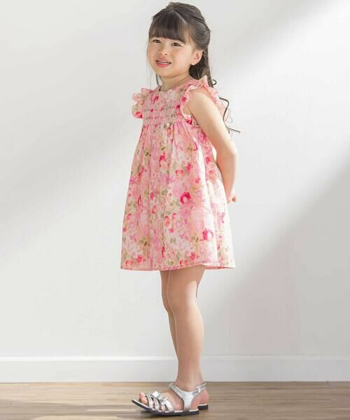 BeBe Petits Pois Vert / ベベ プチ ポワ ヴェール ミニ丈・ひざ丈ワンピース | 花柄スモッキングワンピース(95~150cm) | 詳細2