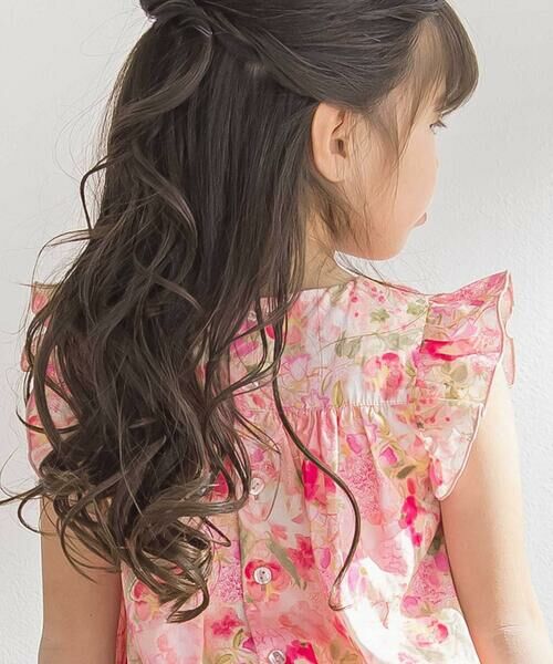 BeBe Petits Pois Vert / ベベ プチ ポワ ヴェール ミニ丈・ひざ丈ワンピース | 花柄スモッキングワンピース(95~150cm) | 詳細3