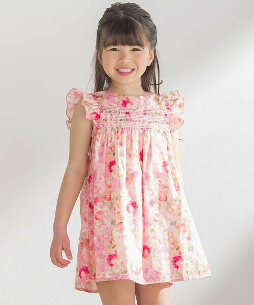 BeBe Petits Pois Vert / ベベ プチ ポワ ヴェール ミニ丈・ひざ丈ワンピース | 花柄スモッキングワンピース(95~150cm)(ピンク系)
