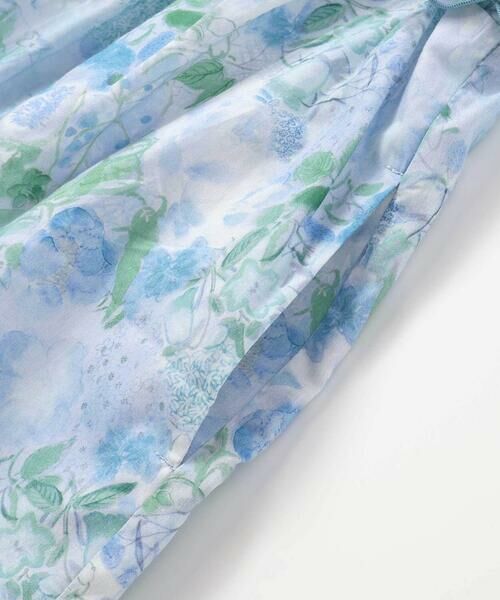 BeBe Petits Pois Vert / ベベ プチ ポワ ヴェール ミニ丈・ひざ丈ワンピース | 花柄スモッキングワンピース(95~150cm) | 詳細14