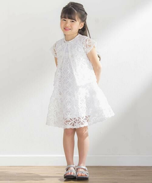 BeBe Petits Pois Vert / ベベ プチ ポワ ヴェール ミニ丈・ひざ丈ワンピース | 【お揃い】立体花レースのワンピース+ボレロ3点セット(95~150cm) | 詳細2