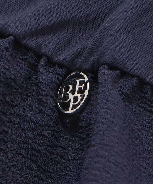 BeBe Petits Pois Vert / ベベ プチ ポワ ヴェール ミニ丈・ひざ丈ワンピース | 【店舗限定】パフスリーブティアードワンピース(95~150cm) | 詳細11