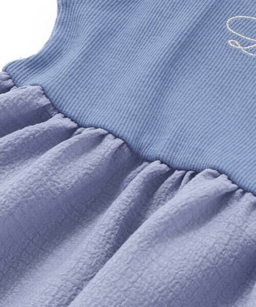 BeBe Petits Pois Vert / ベベ プチ ポワ ヴェール ミニ丈・ひざ丈ワンピース | 【店舗限定】袖フリルドッキングワンピース(95~150cm) | 詳細11