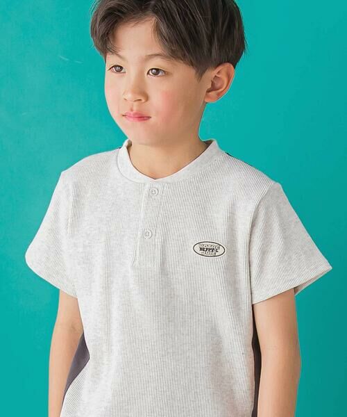 BeBe Petits Pois Vert / ベベ プチ ポワ ヴェール セットアップ | 【店舗限定】ワッフル×天竺ワッペン半袖Tシャツ＋ショートパンツセットアップ(95~150cm) | 詳細3