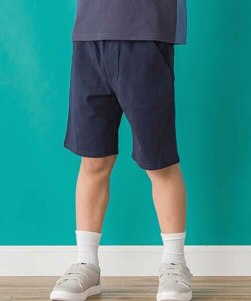 BeBe Petits Pois Vert / ベベ プチ ポワ ヴェール セットアップ | 【店舗限定】ワッフル×天竺ワッペン半袖Tシャツ＋ショートパンツセットアップ(95~150cm) | 詳細20