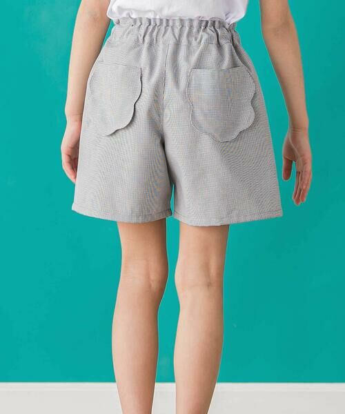 BeBe Petits Pois Vert / ベベ プチ ポワ ヴェール ショート・ハーフ・半端丈パンツ | 【店舗限定】千鳥格子スカラップポケットショートパンツ(95~160cm) | 詳細5
