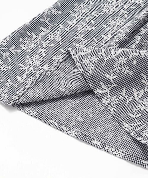 BeBe Petits Pois Vert / ベベ プチ ポワ ヴェール ミニ丈・ひざ丈ワンピース | ギンガムチェック花柄プリントワンピース(95~150cm) | 詳細13