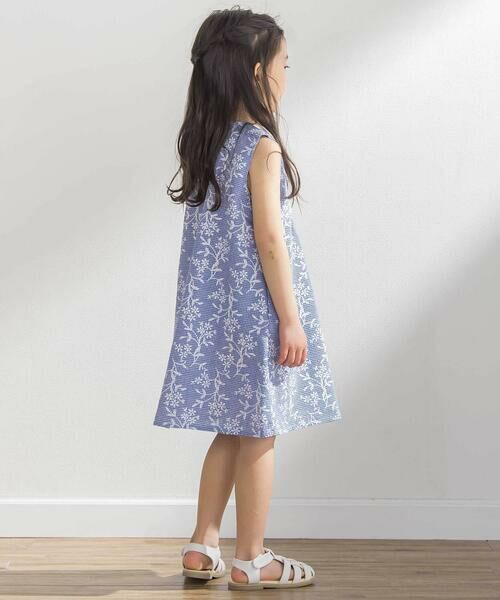 BeBe Petits Pois Vert / ベベ プチ ポワ ヴェール ミニ丈・ひざ丈ワンピース | ギンガムチェック花柄プリントワンピース(95~150cm) | 詳細18